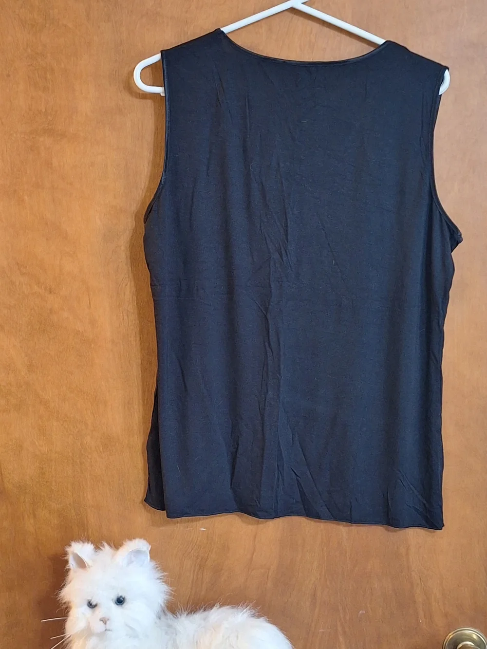 Jones New York Black Scoop Neck Tank - Picture 2 of 2